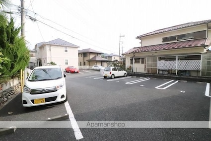 グリーンパレス[1LDK/40.99m2]の駐車場