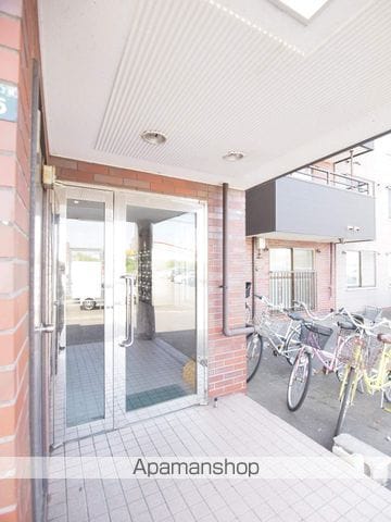 エリザベート新札幌の玄関写真
