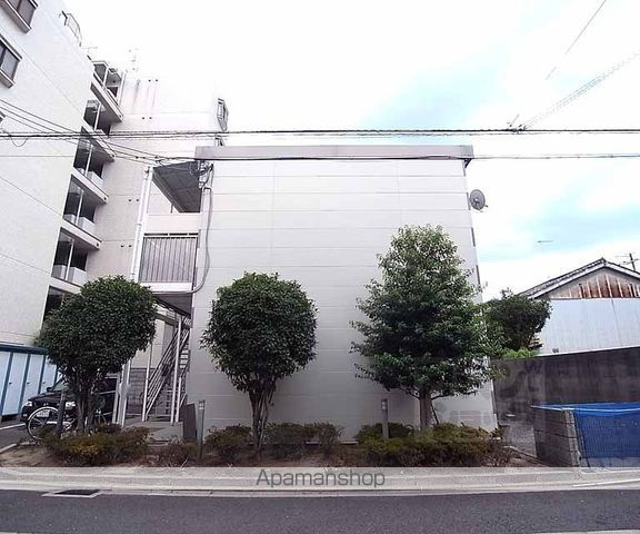 レオパレス新大宮の外観写真