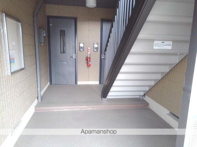 グランシードあづみBの玄関写真