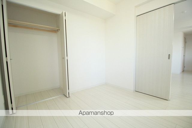 ラージヒル中の島の内装写真
