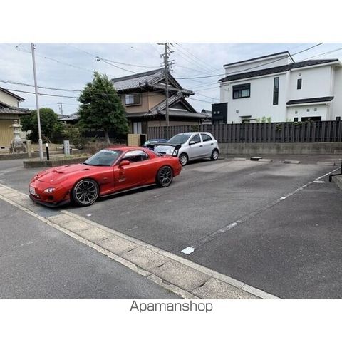 エメラルド・グリーンのその他写真