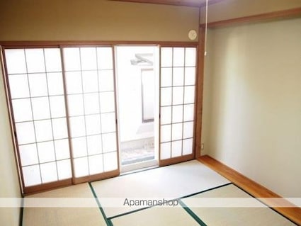 カテリーナ春日町[3DK/66m2]のリビング・居間