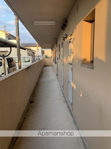 オレンジマンションの玄関写真