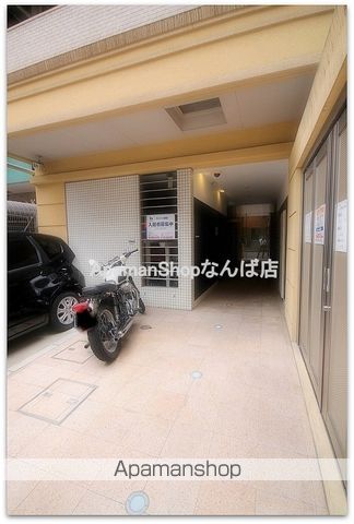 ウィルドゥ堺筋本町の玄関写真