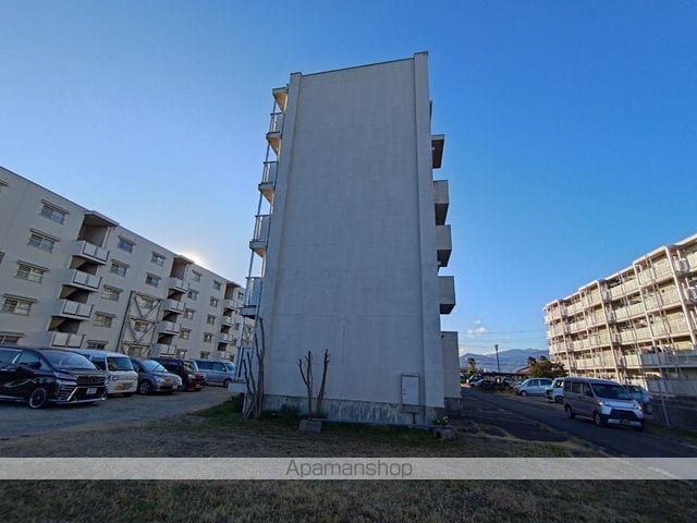 ビレッジハウス大島2号棟の外観写真