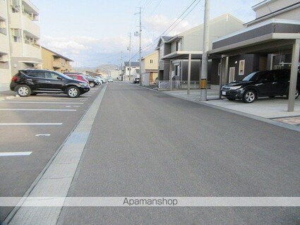 Ｅｘｃｅｌ　Ｃｏｕｒｔ[2LDK/63.98m2]の周辺8