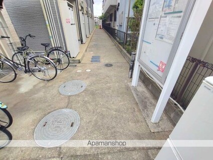 レオパレスニュー　シャルマン[1K/23.61m2]のエントランス