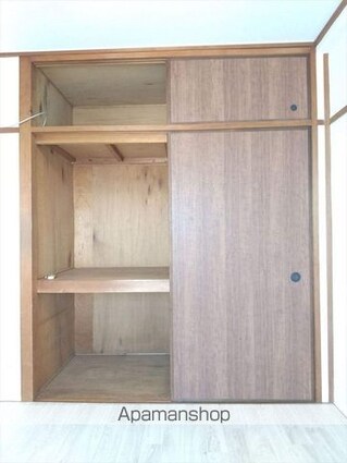 和歌山県和歌山市築港５丁目[2LDK/57.06m2]の収納