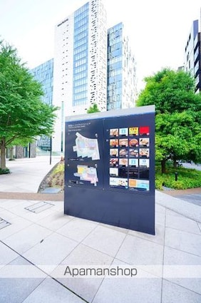 カスタリア新宿７丁目[2DK/50.22m2]の周辺7