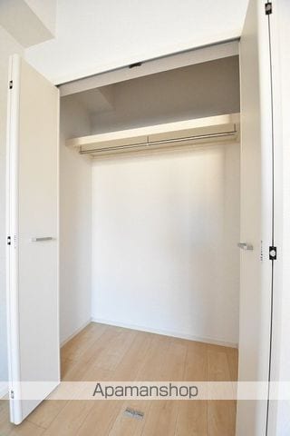 レーブ・サムケットIIIの内装写真