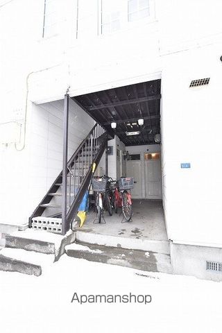 ベル東麻生の玄関写真