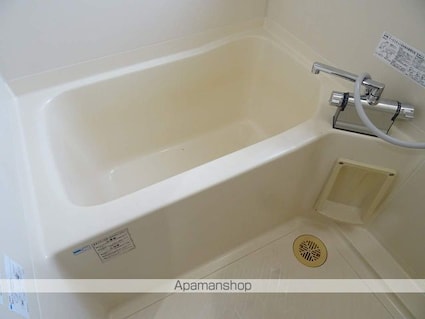 ＳＤハイツ古城Ａ棟[2LDK/45.36m2]のバス