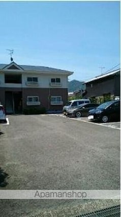 ニューエルディムマナベＢ[2LDK/63.54m2]の駐車場