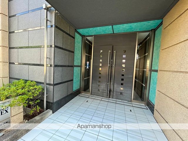 西宮アネックスの玄関写真