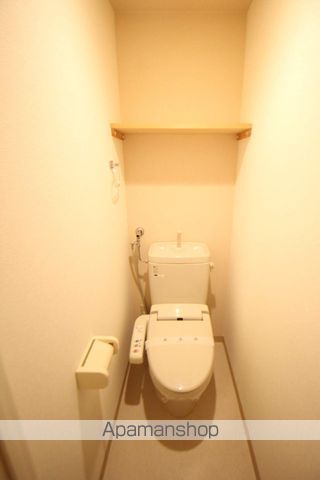 EーONEの内装写真