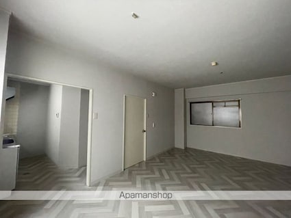 和秀大手町ビル[2LDK/56.1m2]のリビング・居間