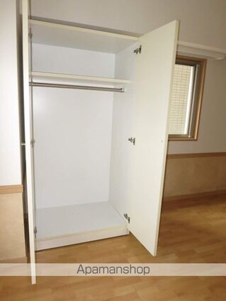 アムス四谷三丁目[1R/32.3m2]の収納