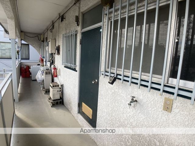 コーポ中山の玄関写真
