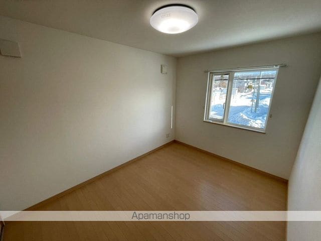 detached 北海道中川郡池田町字西二条４丁目6-1

地図を見る