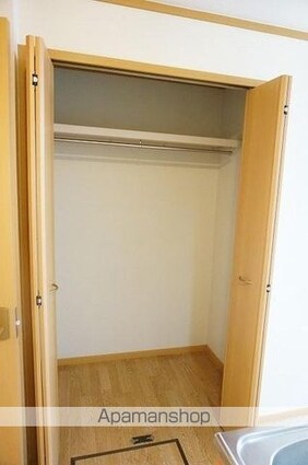 アーバンフラット六条[1R/33.15m2]の収納