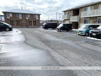 セジュールグランモア[1LDK/44.7m2]の駐車場