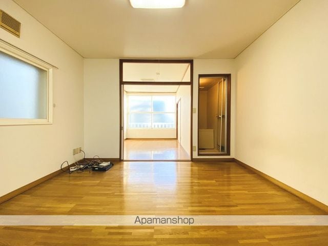 ルーベデンス川原壱号館の内装写真
