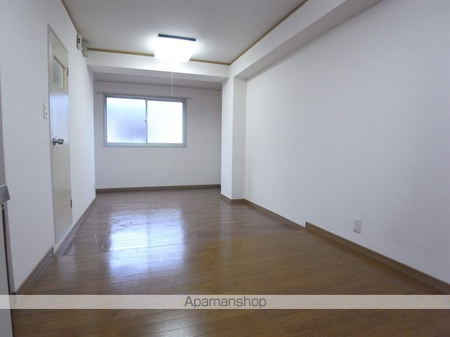 マンションいそい常盤の内装写真