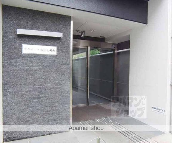 プラネシア京阪出町柳の玄関写真