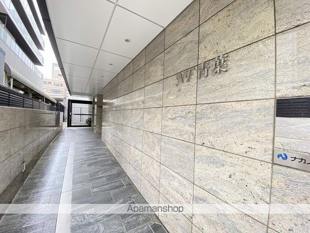 NF青葉の玄関写真