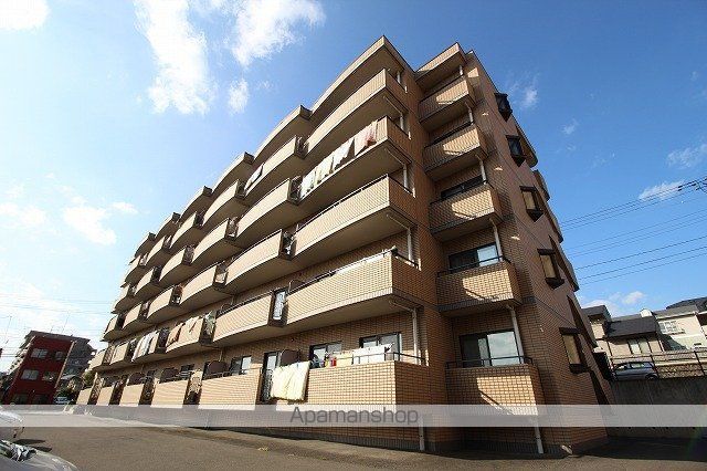 レジェンダ泉中央の外観写真