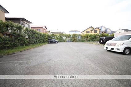 レジデンス元木[3LDK/95m2]の駐車場