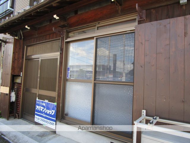 名鉄犬山線 犬山駅 徒歩6分 2階建 築78年の外観写真