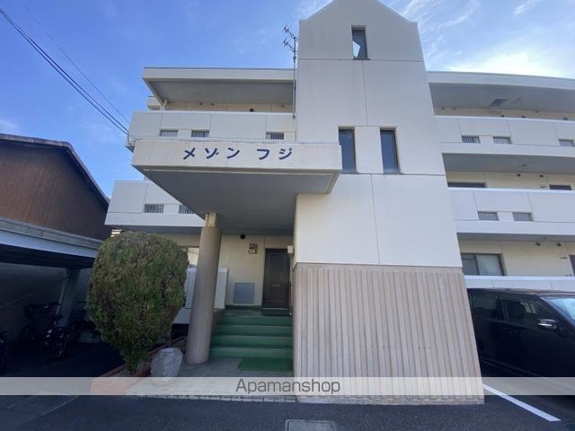 メゾンフジの玄関写真