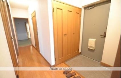 ヴィラ・ウィステリア[2LDK/60.15m2]の玄関