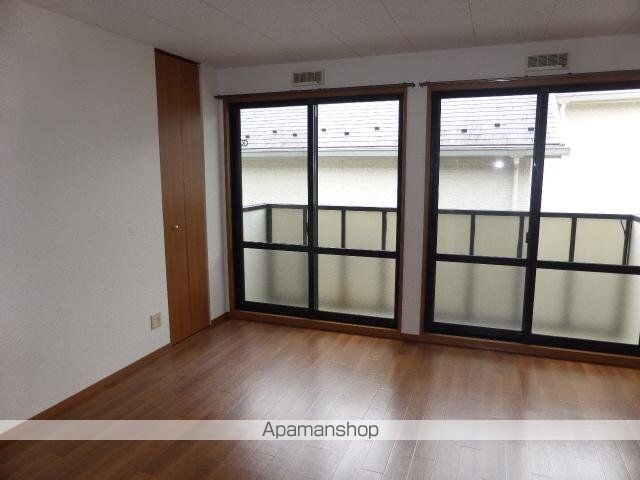 ソレジオＫＡＮＤＡ　Ａ[2LDK/51.04m2]のリビング・居間1