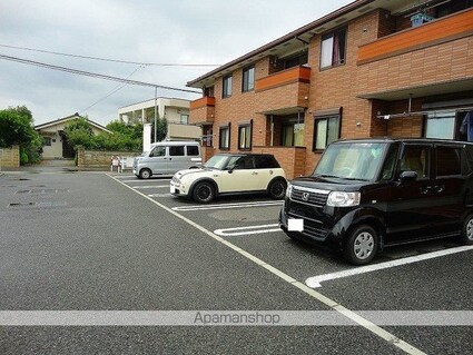 ベルソレイユ・ＵＢ[2LDK/56.02m2]の駐車場