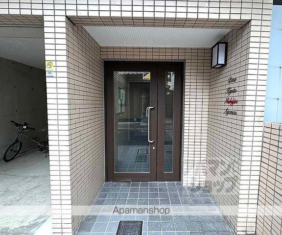 ビオス京都西陣アヤナスの玄関写真