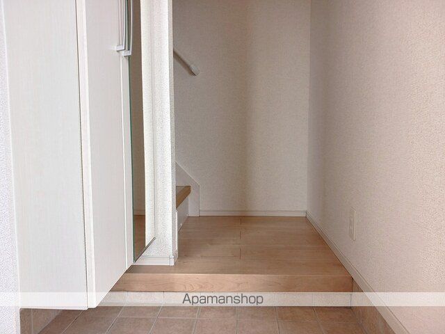 ラッキー IIIの内装写真