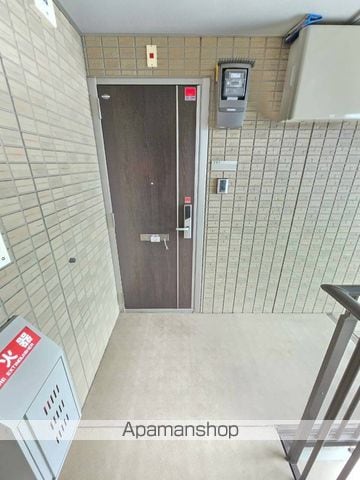 ラ・ヴェスタIIの玄関写真