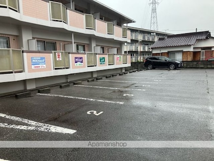 ＣＯＮＴＩＮＵＥ[1K/27.71m2]の駐車場