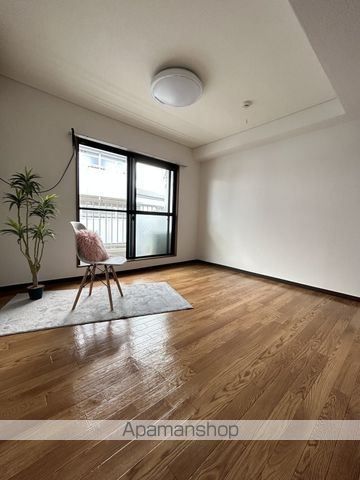 GRANVIA山本の内装写真