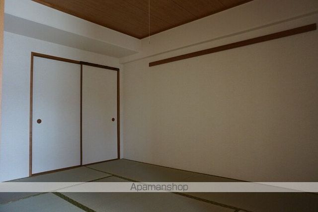アン・ジュールの内装写真