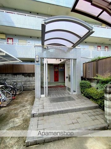 レガーロハイム5番館の玄関写真