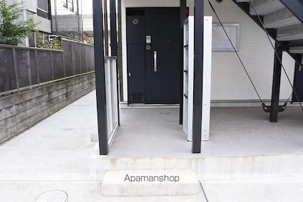 リブリ・サーレ国立[1K/23.6m2]のエントランス2