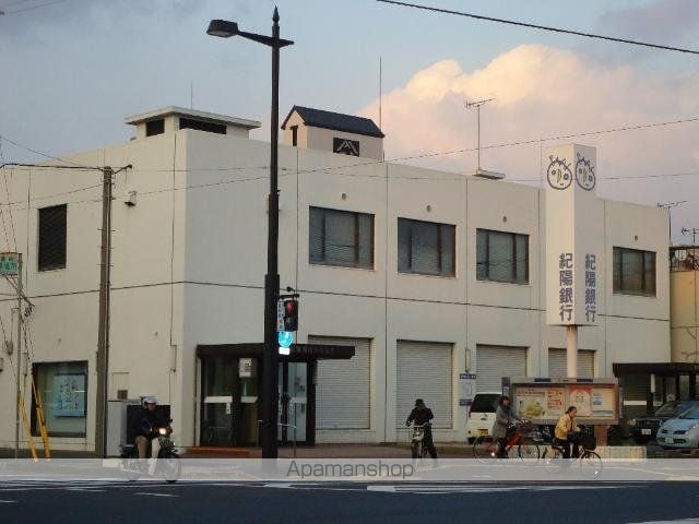 モイス・シャームの周辺写真