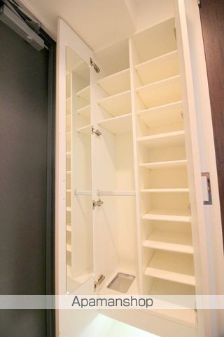 RESIDIA江戸堀の内装写真