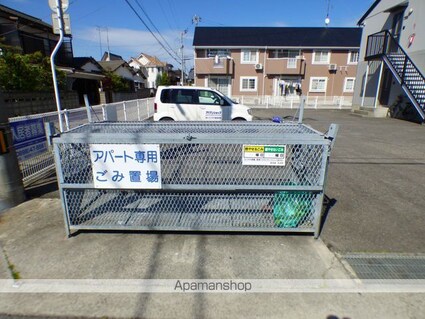 ロイヤルハイツ穐山[3DK/50m2]の共用部1