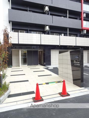 ラシーヌ天王寺町南の玄関写真