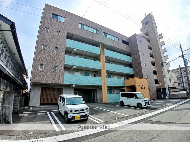 ＪＲ日豊本線 宮崎駅 バス乗車時間：11分 最寄りバス停で下車 徒歩4分 4階建 築19年の外観写真